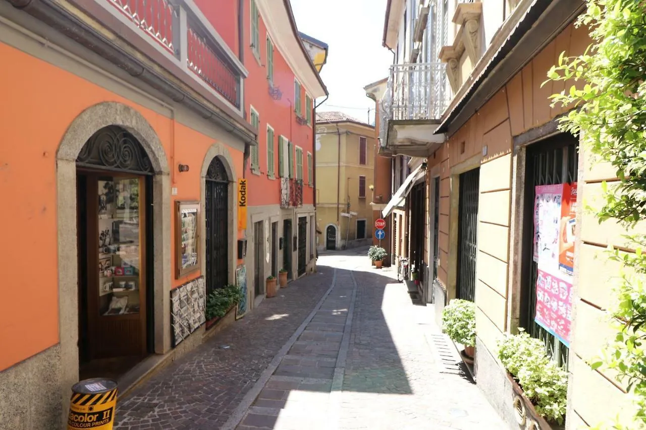 Castelli Delux Apartment Menaggio Italy