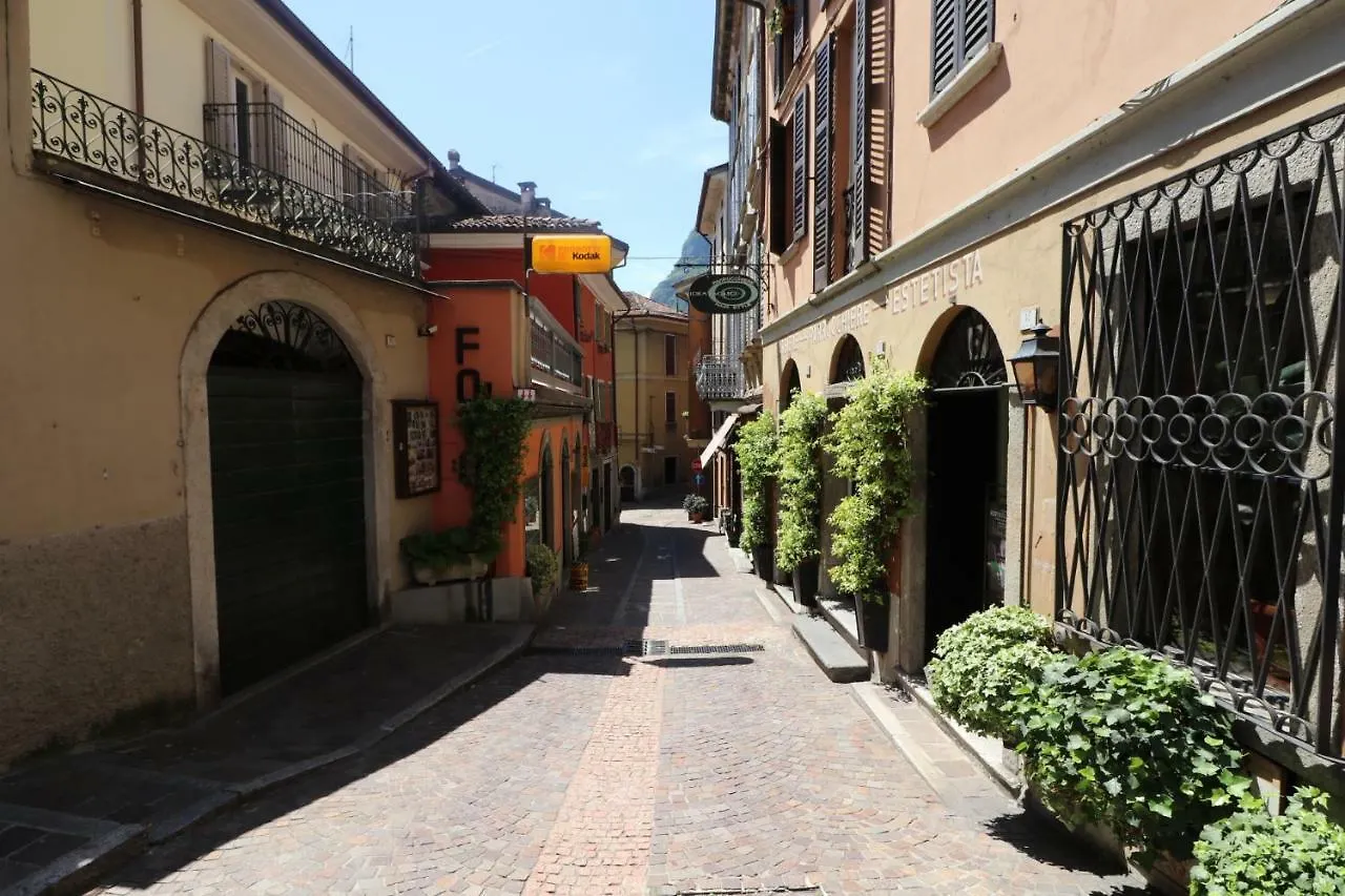 Castelli Delux Apartment Menaggio 0*,
